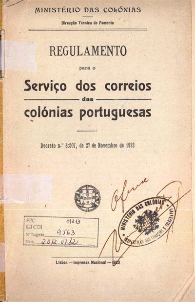 Capa do livro"Regulamento para o serviço dos correios das colónias portuguesas"